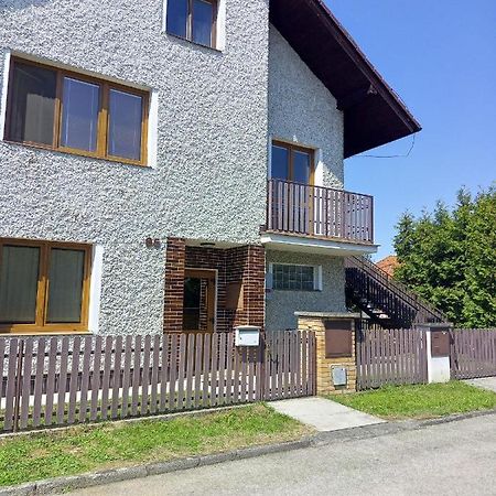 Ubytovani U Jany Hluboká nad Vltavou エクステリア 写真
