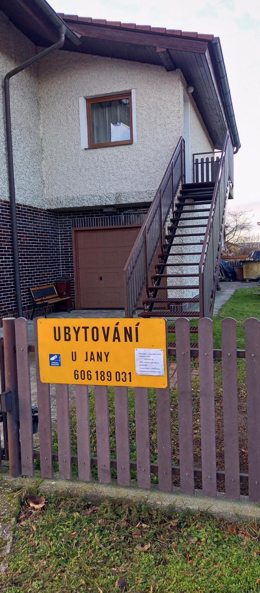 Ubytovani U Jany Hluboká nad Vltavou エクステリア 写真
